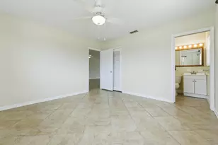 1452 Crest Dr, Lake Worth, FL 33461 - Photo 17