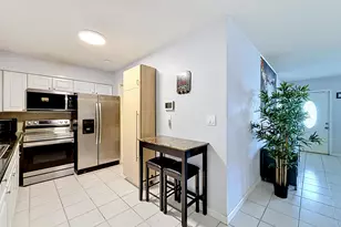 7210 NW 77th St, Tamarac, FL 33321 - Photo 13