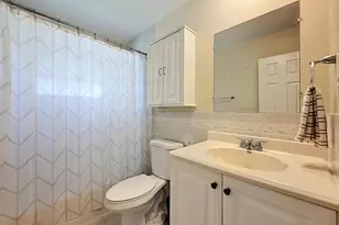 7210 NW 77th St, Tamarac, FL 33321 - Photo 19