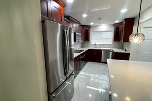 9110 Orchid Tree Ln, Pembroke Pines, FL 33024 - Photo 3