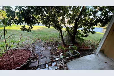 9110 Orchid Tree Lane #138, Pembroke Pines, FL 33024 - Photo 27