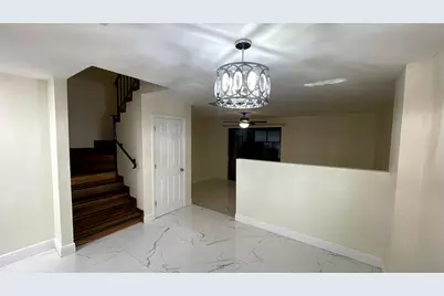 9110 Orchid Tree Lane #138, Pembroke Pines, FL 33024 - Photo 5