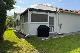 3963 Redondo Ct, Boca Raton, FL 33487 - Photo 5