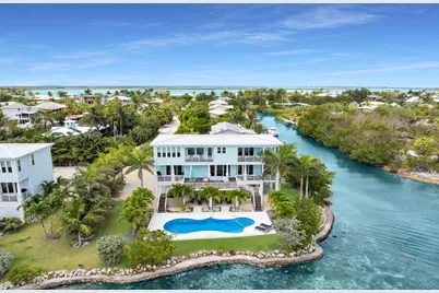 17387 Dolphin Street E, Sugarloaf Key, FL 33042 - Photo 1