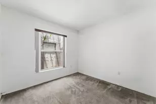 19035 NW 54th Pl, Miami Gardens, FL 33055 - Photo 21
