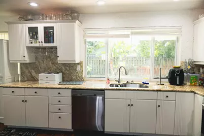 7210 NW 22nd Street, Sunrise, FL 33313 - Photo 17