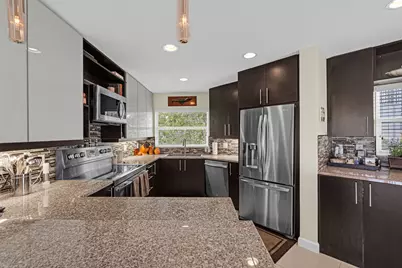 818 SE 4th Street #505, Fort Lauderdale, FL 33301 - Photo 7