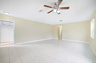 3912 NW 110th Ave, Coral Springs, FL 33065 - Photo 5