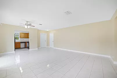 3912 NW 110th Avenue, Coral Springs, FL 33065 - Photo 7