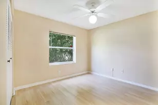 10567 Paso Fino Dr, Wellington, FL 33449 - Photo 21