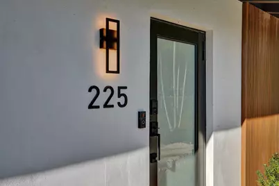 225 NE 10th Street, Delray Beach, FL 33444 - Photo 13