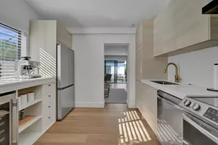 225 NE 10th St, Delray Beach, FL 33444 - Photo 17