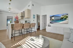 225 NE 10th St, Delray Beach, FL 33444 - Photo 9