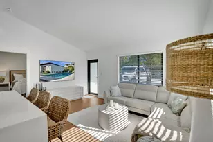 225 NE 10th St, Delray Beach, FL 33444 - Photo 7