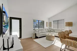 225 NE 10th St, Delray Beach, FL 33444 - Photo 7