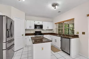 7555 Live Oak Dr, Coral Springs, FL 33065 - Photo 13
