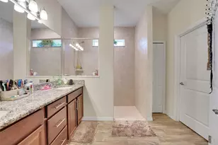 5111 NW Newark Ln, Port Saint Lucie, FL 34983 - Photo 17