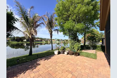 2165 Newport Isles Boulevard, Port Saint Lucie, FL 34953 - Photo 17