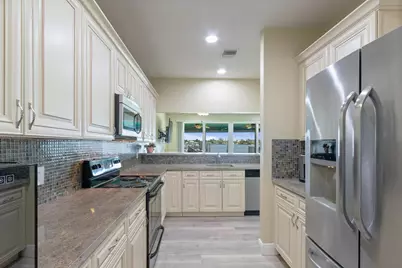 316 N Lake Drive, Lantana, FL 33462 - Photo 9