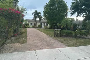 729 SE 2nd Ave, Delray Beach, FL 33483 - Photo 1