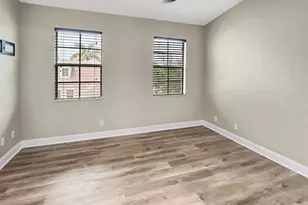 105 E Pigeon Plum Dr, Jupiter, FL 33458 - Photo 11