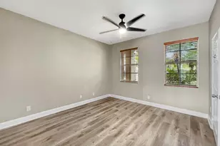 105 E Pigeon Plum Dr, Jupiter, FL 33458 - Photo 9