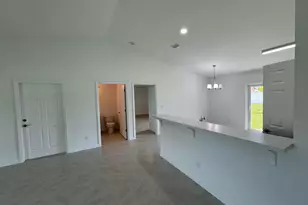532 SW Buswell Ave, Port Saint Lucie, FL 34983 - Photo 5