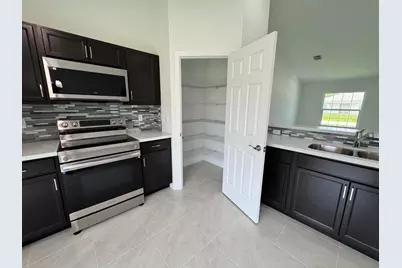 532 SW Buswell Avenue, Port Saint Lucie, FL 34983 - Photo 15