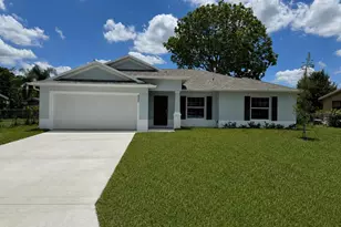 532 SW Buswell Ave, Port Saint Lucie, FL 34983 - Photo 1