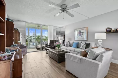 6698 10th Avenue N #305, Lake Worth, FL 33461 - Photo 9