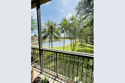 6720 Coral Lake Drive #6720, Margate, FL 33063 - Photo 3