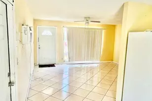 4940 SW 18th St, Fort Lauderdale, FL 33317 - Photo 7