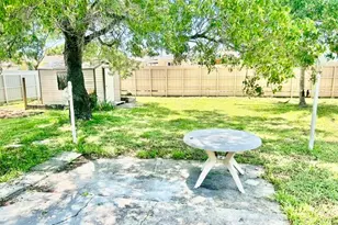 4940 SW 18th St, Fort Lauderdale, FL 33317 - Photo 9