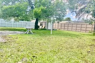 4940 SW 18th St, Fort Lauderdale, FL 33317 - Photo 19