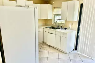 4940 SW 18th St, Fort Lauderdale, FL 33317 - Photo 5