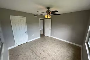 1883 Breezy Ln, West Palm Beach, FL 33417 - Photo 9