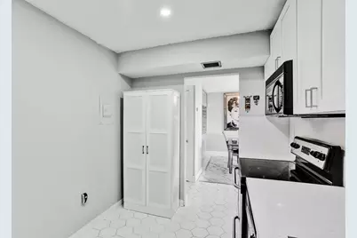 3701 N Country Club Drive #605, Aventura, FL 33180 - Photo 31
