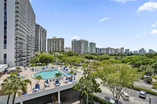 3701 N Country Club Dr, Aventura, FL 33180 - Photo 11