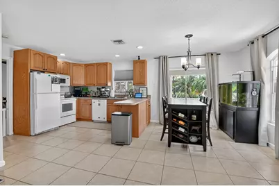 12206 Temple Boulevard, The Acreage, FL 33412 - Photo 35