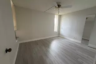 6021 Coral Lake Dr, Margate, FL 33063 - Photo 9