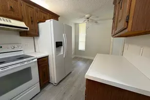6021 Coral Lake Dr, Margate, FL 33063 - Photo 5