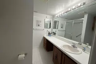 6021 Coral Lake Dr, Margate, FL 33063 - Photo 15