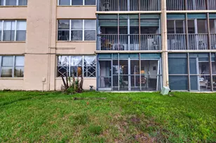 3671 Environ Blvd, Lauderhill, FL 33319 - Photo 29