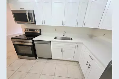 959 SE 2nd Avenue #Apt 101, Deerfield Beach, FL 33441 - Photo 9