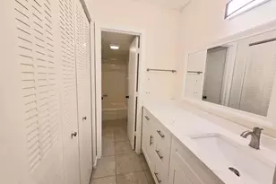 959 SE 2nd Ave, Deerfield Beach, FL 33441 - Photo 15