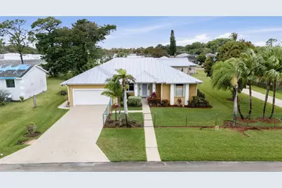 5660 SE Colee Avenue, Stuart, FL 34997 - Photo 3