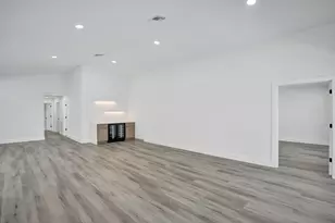 11049 Cloverleaf Cir, Boca Raton, FL 33428 - Photo 9