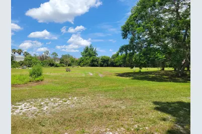 9610 Orange Avenue, Fort Pierce, FL 34945 - Photo 7