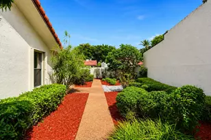 6906 Palmar Ct, Boca Raton, FL 33433 - Photo 5