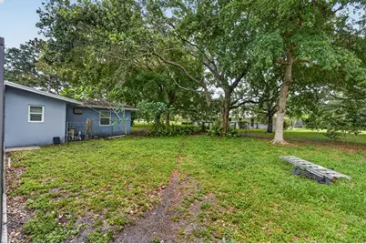 8669 Nashua Drive, Palm Beach Gardens, FL 33418 - Photo 9